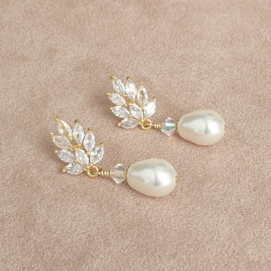 White Pear Pearl Gold Cubic Zirconia Dangle Earrings 